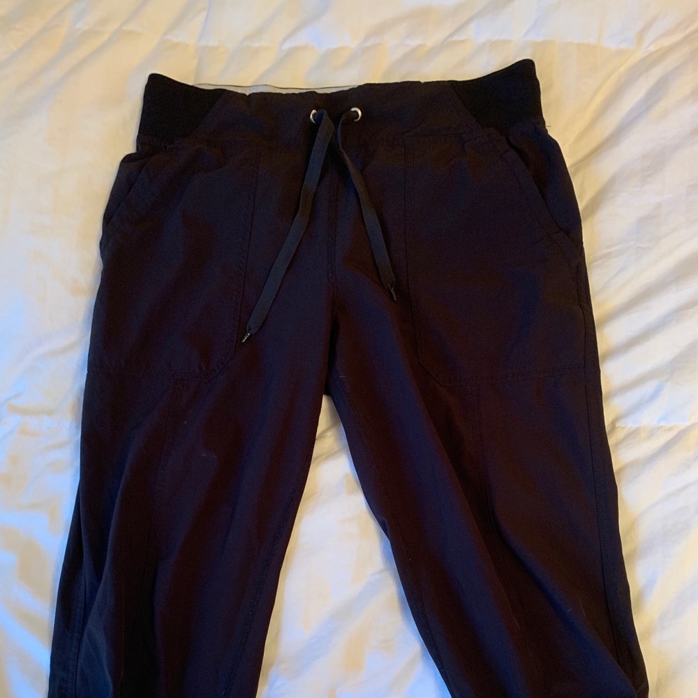 Calvin Klein performance joggers Capri sweatpants
